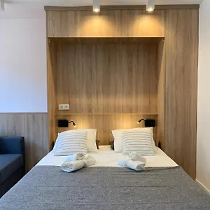 https://the-closest-apartments.topcostabravahotels.com